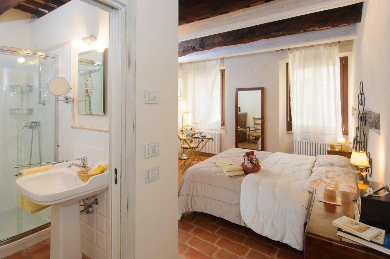 Pomarancio BnB Bed and Breakfast Saludecio Exterior foto